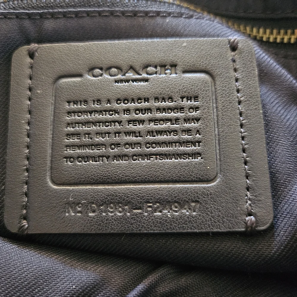 Coach F24947 Pebbled Blue/Gunmetal Nomad Shoulder/Crossbody - Picture 4 of 4